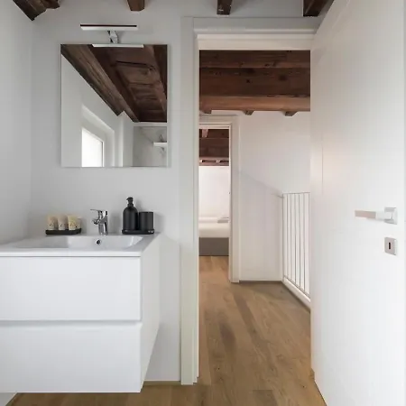 Apartamento Volta View 103 Como